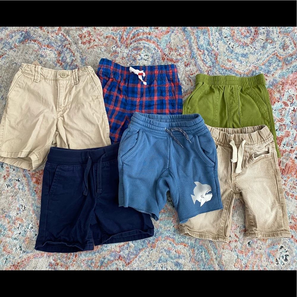 Gap and Tea - 6 pairs of 2T shorts